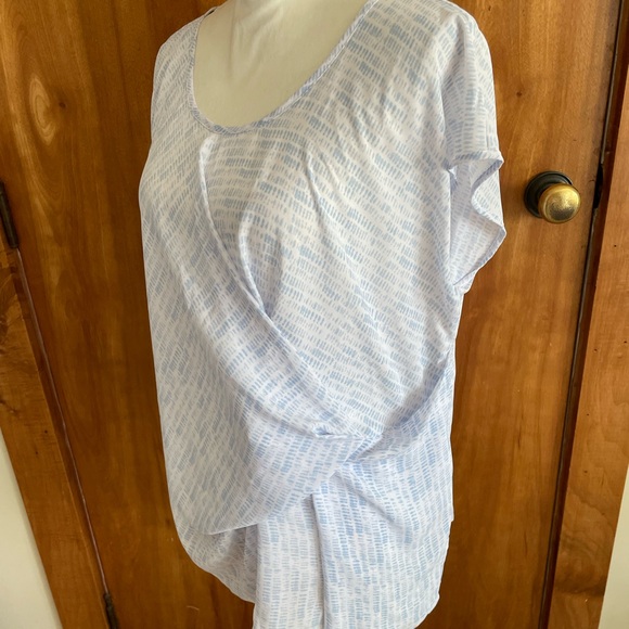 Woman’s short sleeve blouse a.n.a size large NEW - Picture 6 of 11